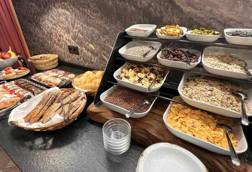 호텔 Pension Alpenhof B&b