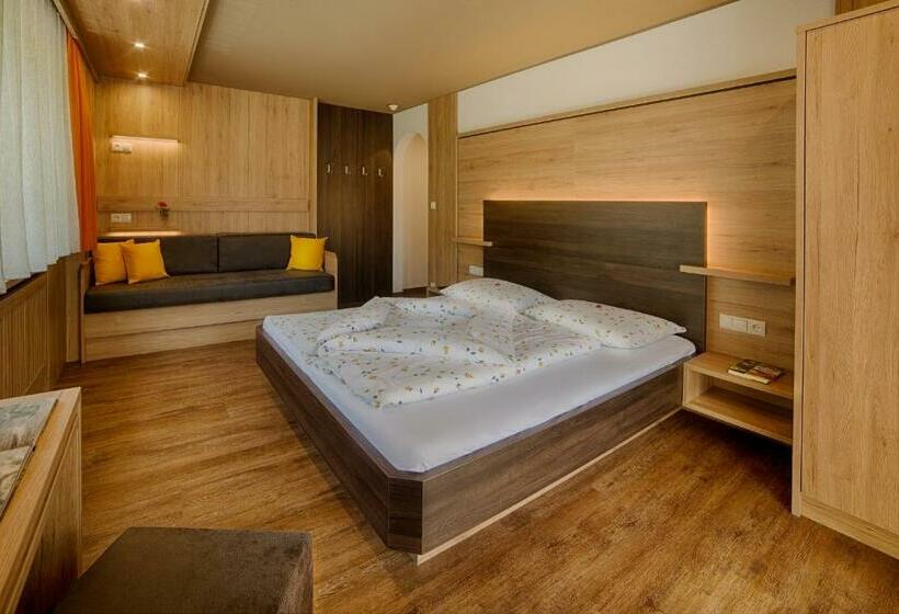 בית מלון כפרי Pension Brugghof