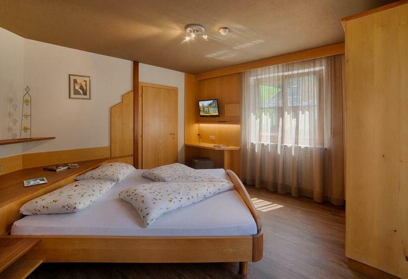 בית מלון כפרי Pension Brugghof