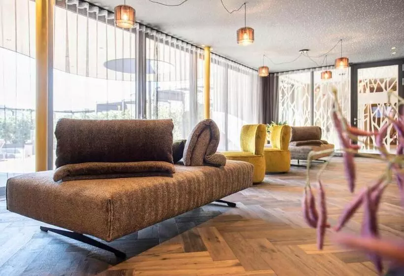 ホテル Quellenhof Luxury Resort Passeier