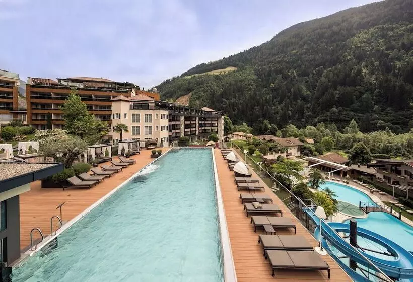 ホテル Quellenhof Luxury Resort Passeier
