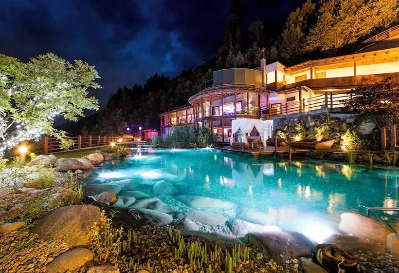ホテル Quellenhof Luxury Resort Passeier