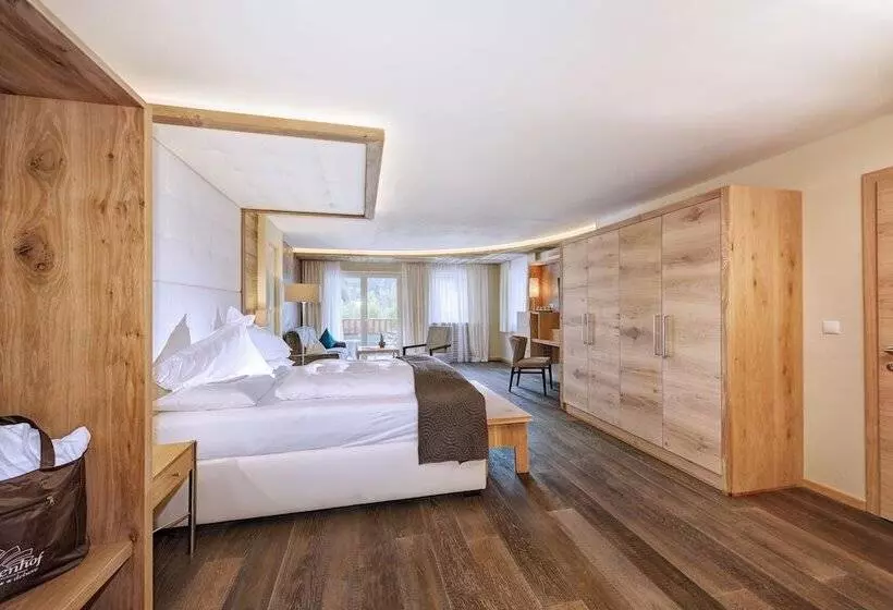 ホテル Quellenhof Luxury Resort Passeier
