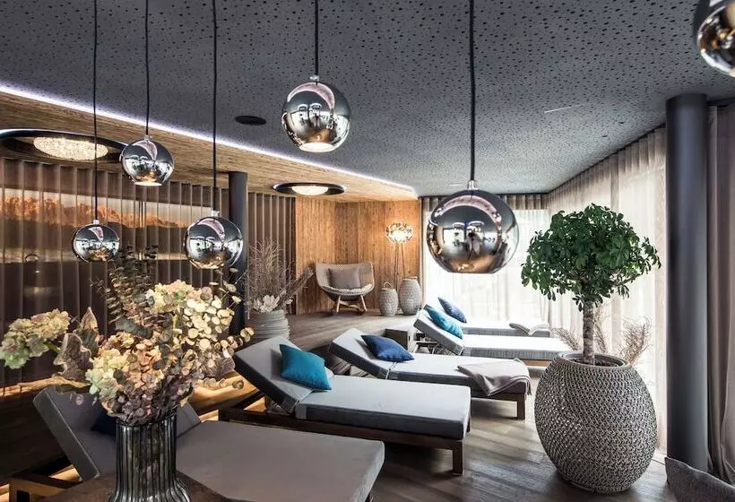 ホテル Quellenhof Luxury Resort Passeier