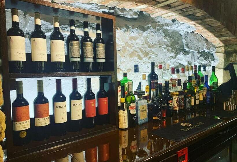 פנסיון Batemans Mill Hotel & Restaurant