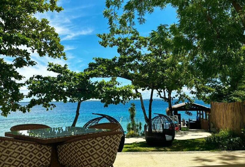 Cebu Cozy Ocean View 1br,17th,pool,wifi,mactan