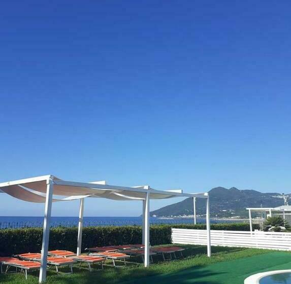 Gardenbeach Residence