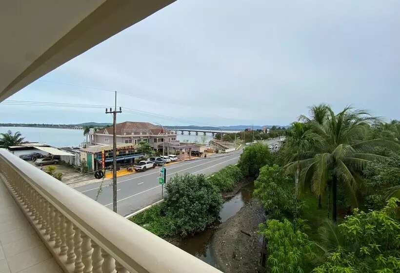 Hotelli Asian Koh Kong