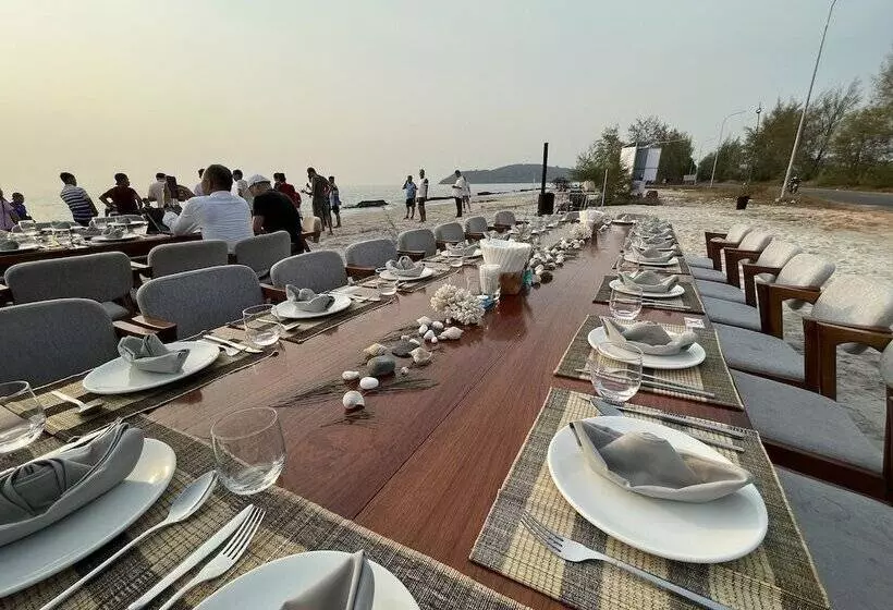 Hotelli Asian Koh Kong