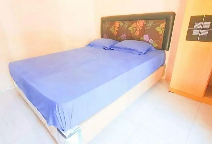 Hotelli Green Kanca Syariah Guest House Mitra Reddoorz