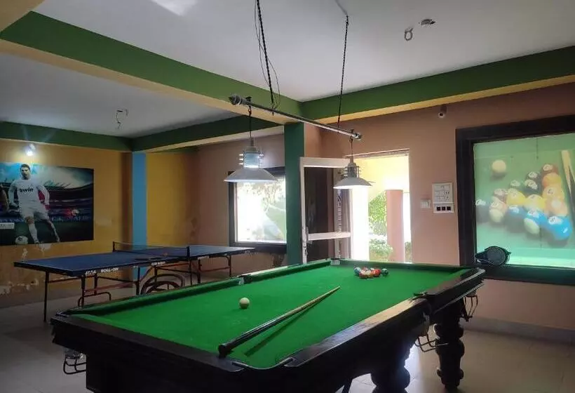 Hotelli Maa Greenary View   A Holiday Resort