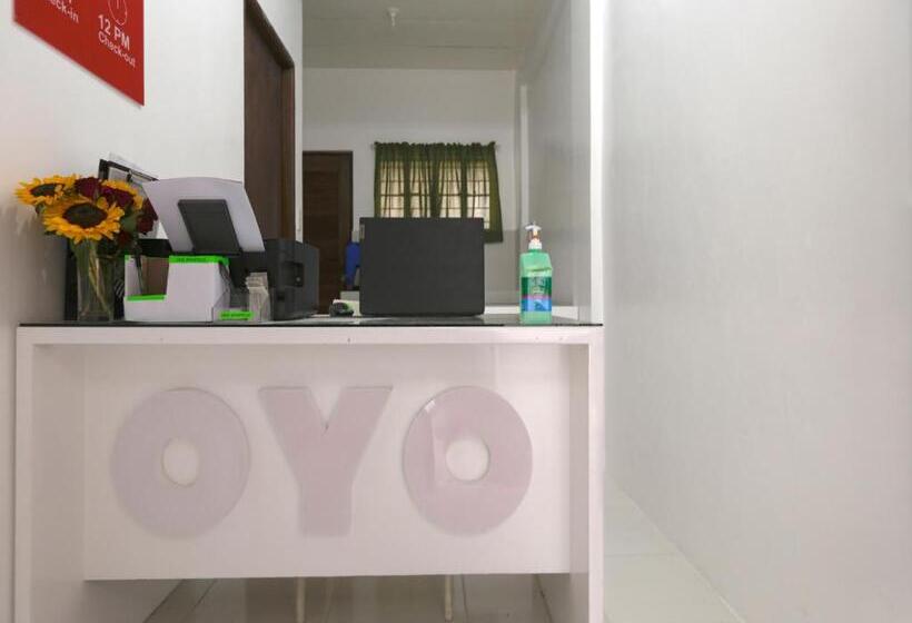 Hotel Oyo 736 Jade Apartelle