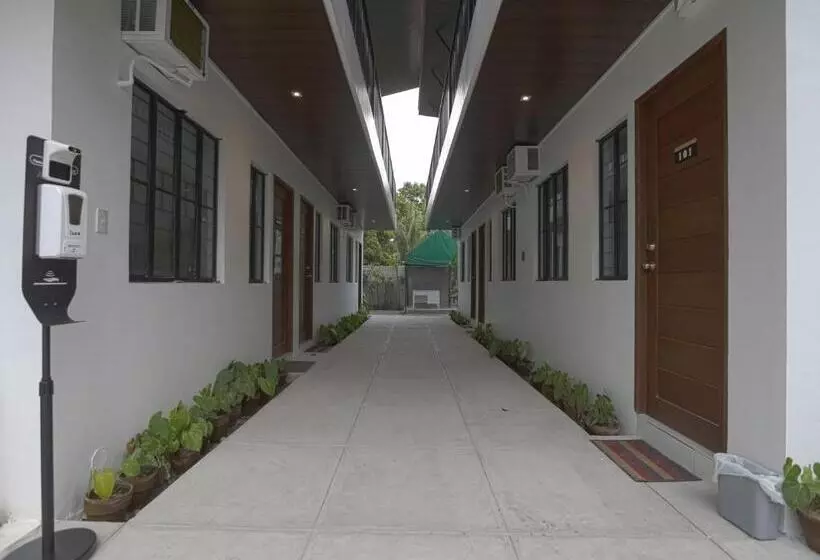 Hotelli Oyo 736 Jade Apartelle