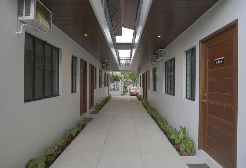 Hotel Oyo 736 Jade Apartelle