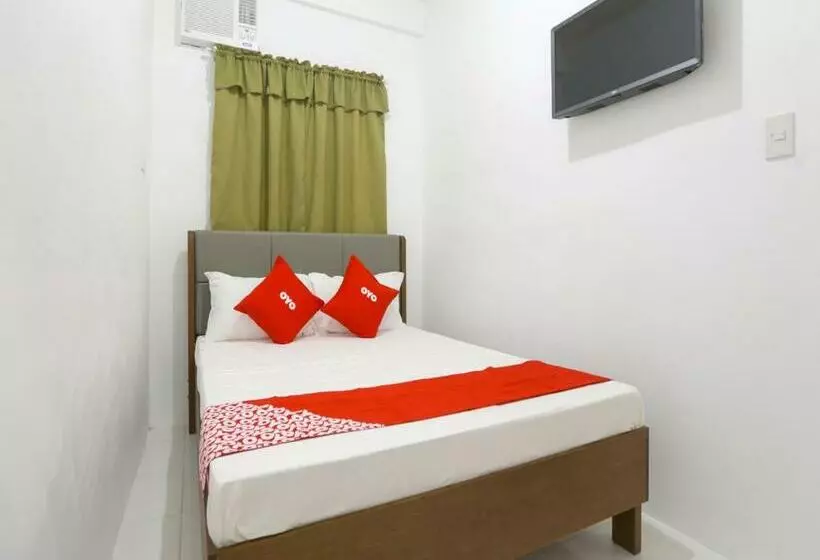 Hotelli Oyo 736 Jade Apartelle