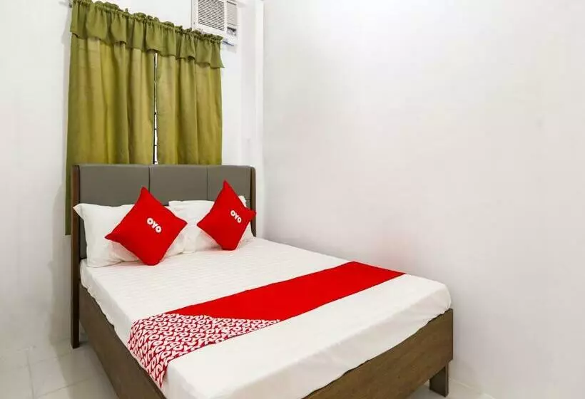 Hotelli Oyo 736 Jade Apartelle