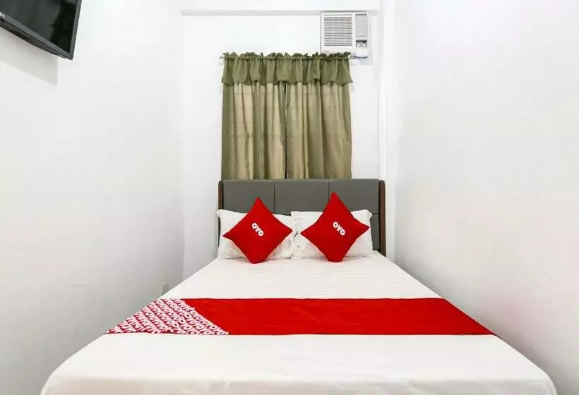 Hotelli Oyo 736 Jade Apartelle