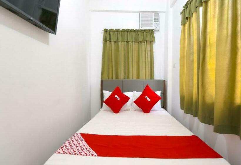 Hotel Oyo 736 Jade Apartelle