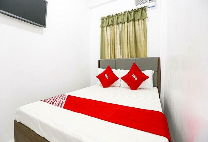 Hotel Oyo 736 Jade Apartelle