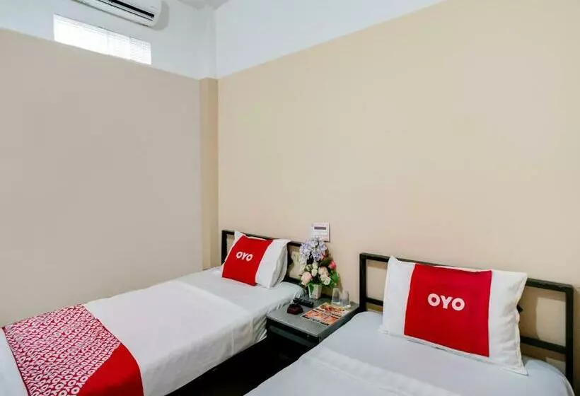 ホテル Oyo 90024 Botania Homestay & Cafe