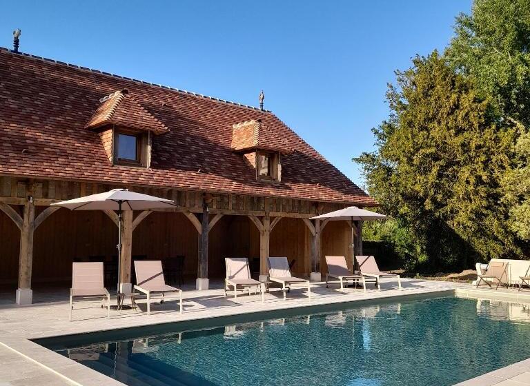 פנסיון Chateau De Hiéville