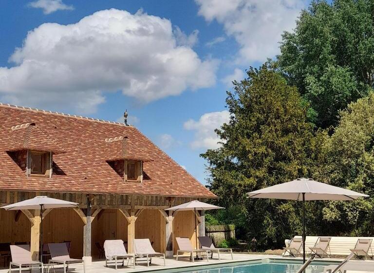 פנסיון Chateau De Hiéville