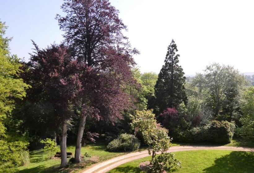 פנסיון Chateau De Hiéville