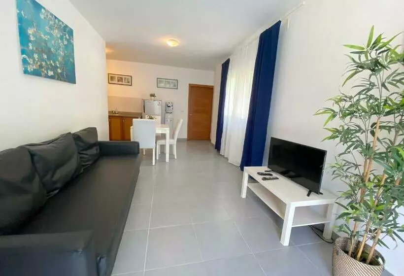 Truecost Deluxe Studios - Playa Bavaro - Free Wifi - Free Beach Club