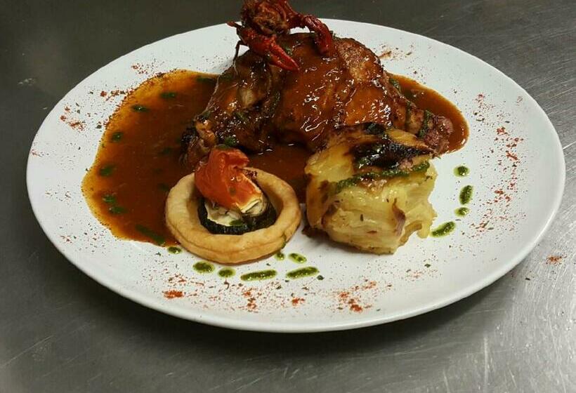 Общежитие L'auberge De Teissières