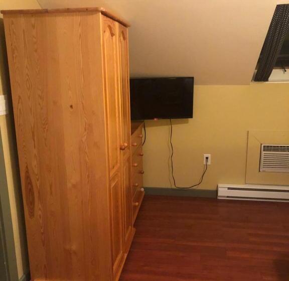 ベッドアンドブレックファースト Crowsnest Vineyards Guesthouse