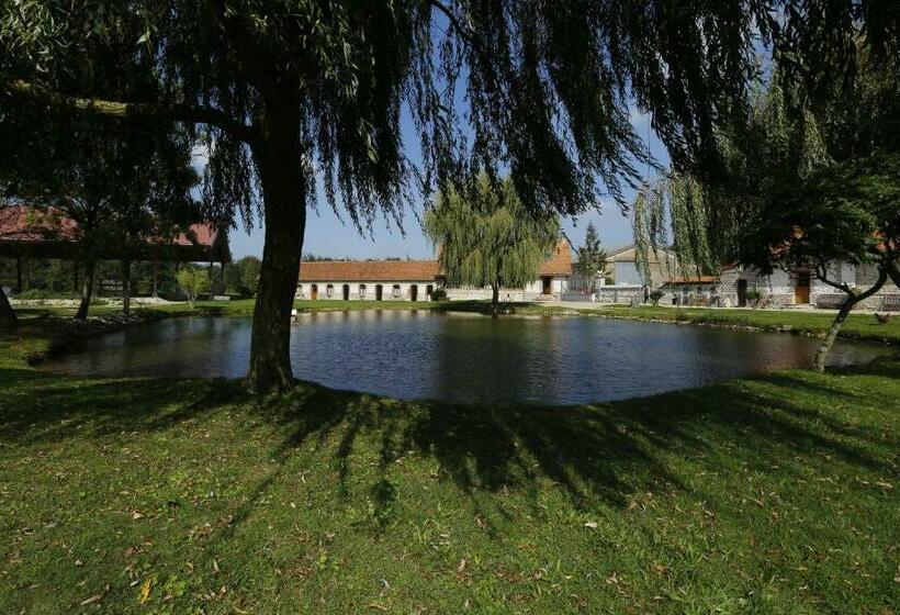 مبيت وإفطار Domaine De Collen