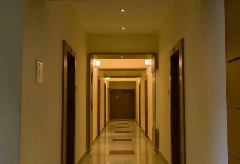 Hotelli Balaji Central