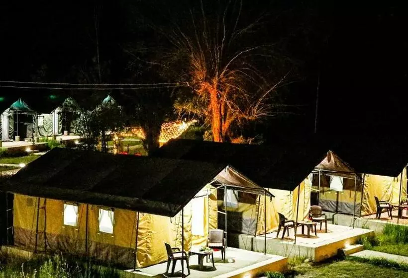 ホテル Cozy Ethnic Camp
