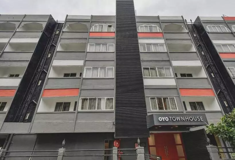 Hotelli Townhouse Century