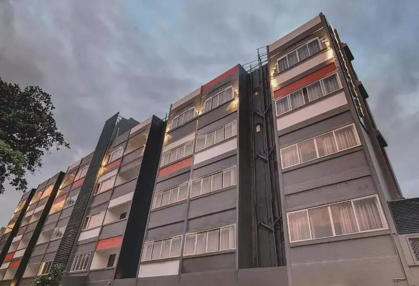 Hotelli Townhouse Century