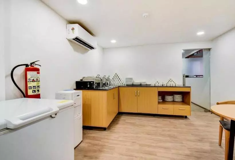 Hotelli Townhouse Century