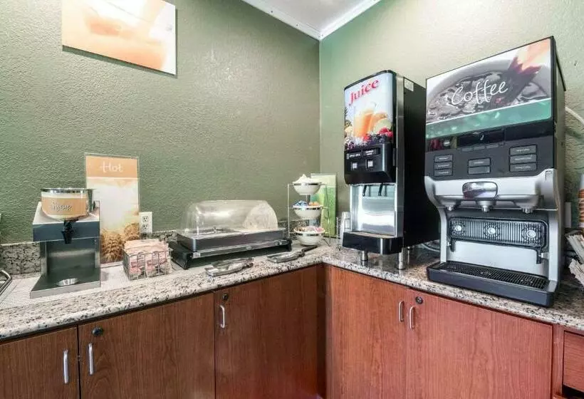 Motelli Quality Inn & Suites Bainbridge Island