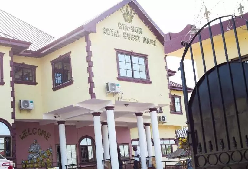 ホテル Gyason Royal Guest House