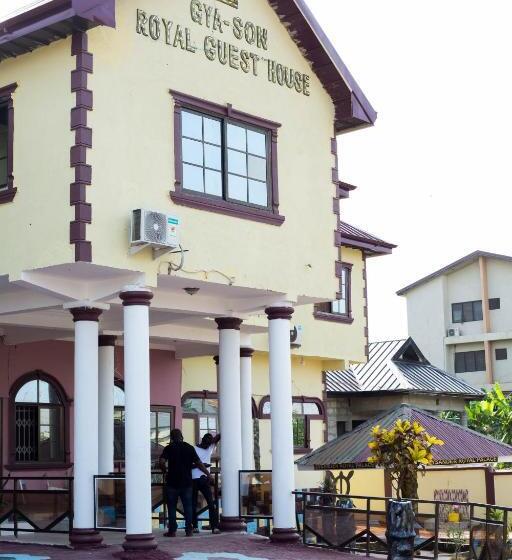 فندق Gyason Royal Guest House