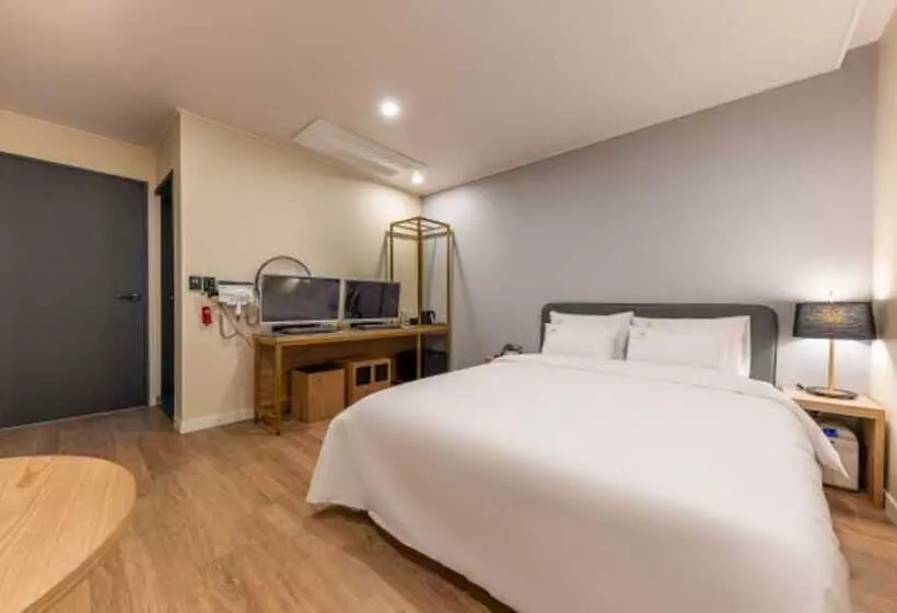 Cheonan Brown Dot Hotel Cheonan Station