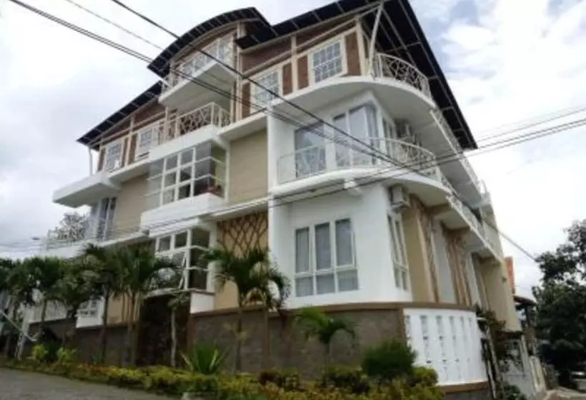 ホテル Omah Anin Guesthouse