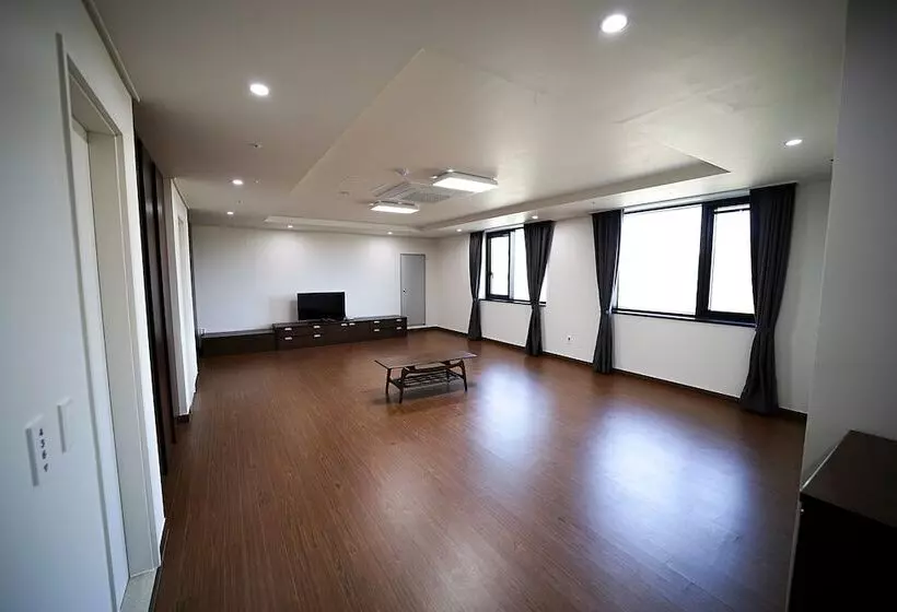 Hotel Ymca Goyang Youth Hostel