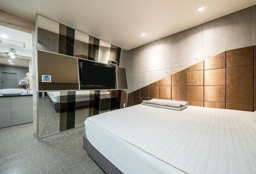 Мотель Busan Sasang Gem