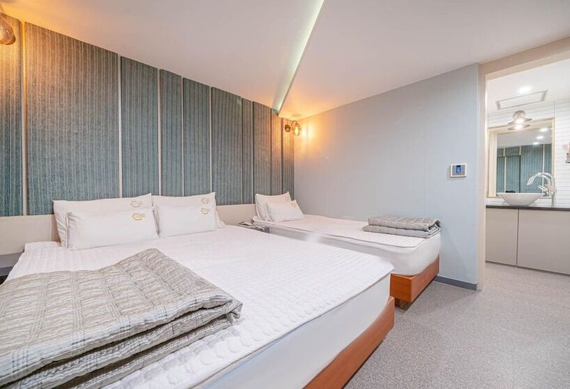 Мотель Busan Sasang Gem