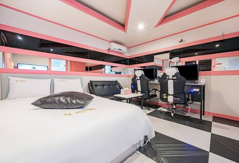 مُتل Chuncheon Feel