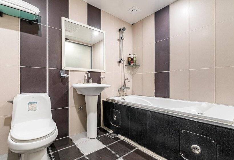 مُتل Chuncheon Feel