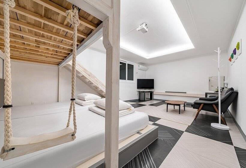 مُتل Chuncheon Feel