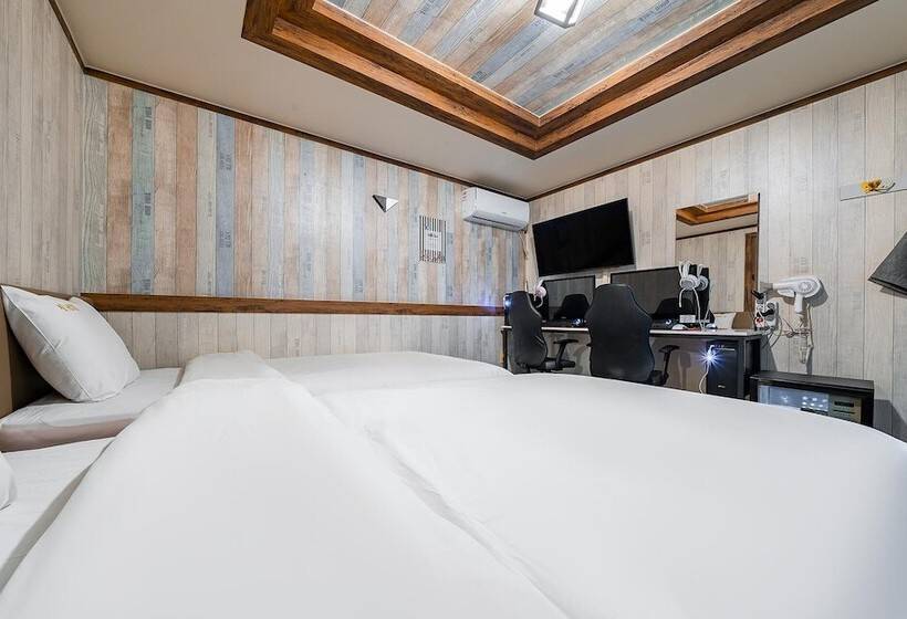 مُتل Chuncheon Feel