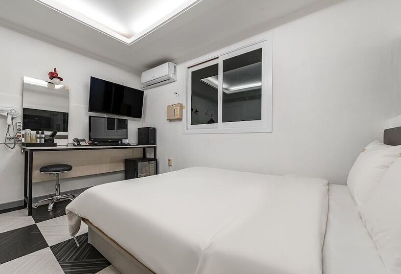 مُتل Chuncheon Feel