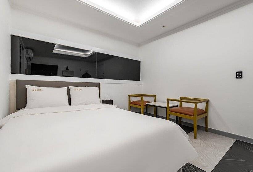 مُتل Chuncheon Feel